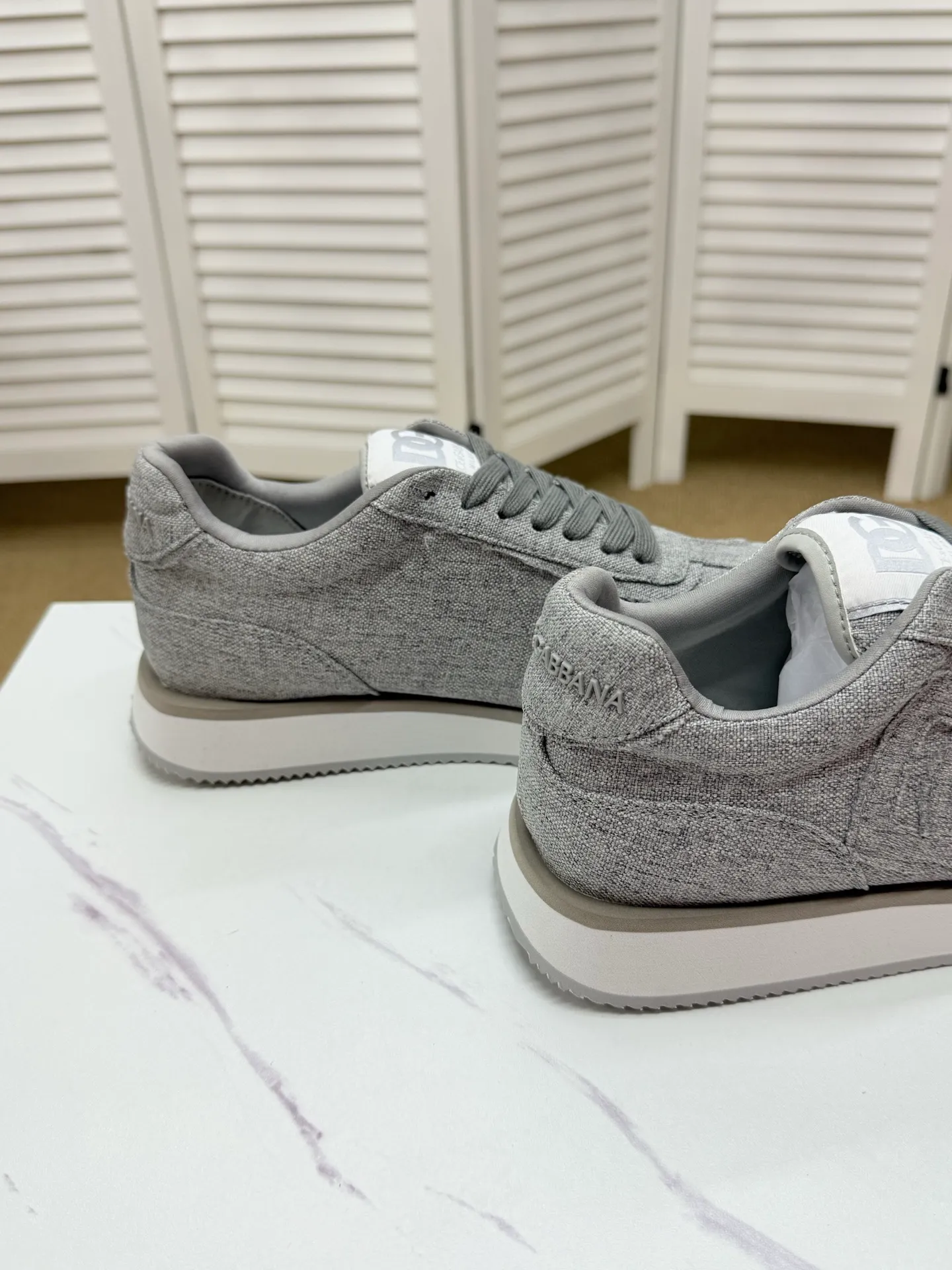 Men's clothing and shoes 230. The latest sports and casual shoes for couples (DG) are fashionable and versatile, and can add luster to various looks. Create an exquisite design with unique dynamic vitality and modern atmosphere, showing modern elegance. Size: 36-46 (45 and 46 are custom-made and cannot be returned or exchanged) Se